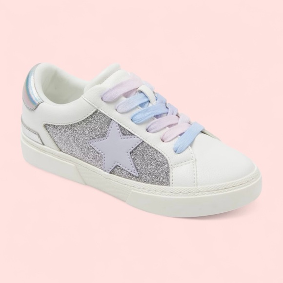 NWT Art & Class Kids' Kaitlyn Court Big Girl Sneakers Size 5 - Picture 1 of 5